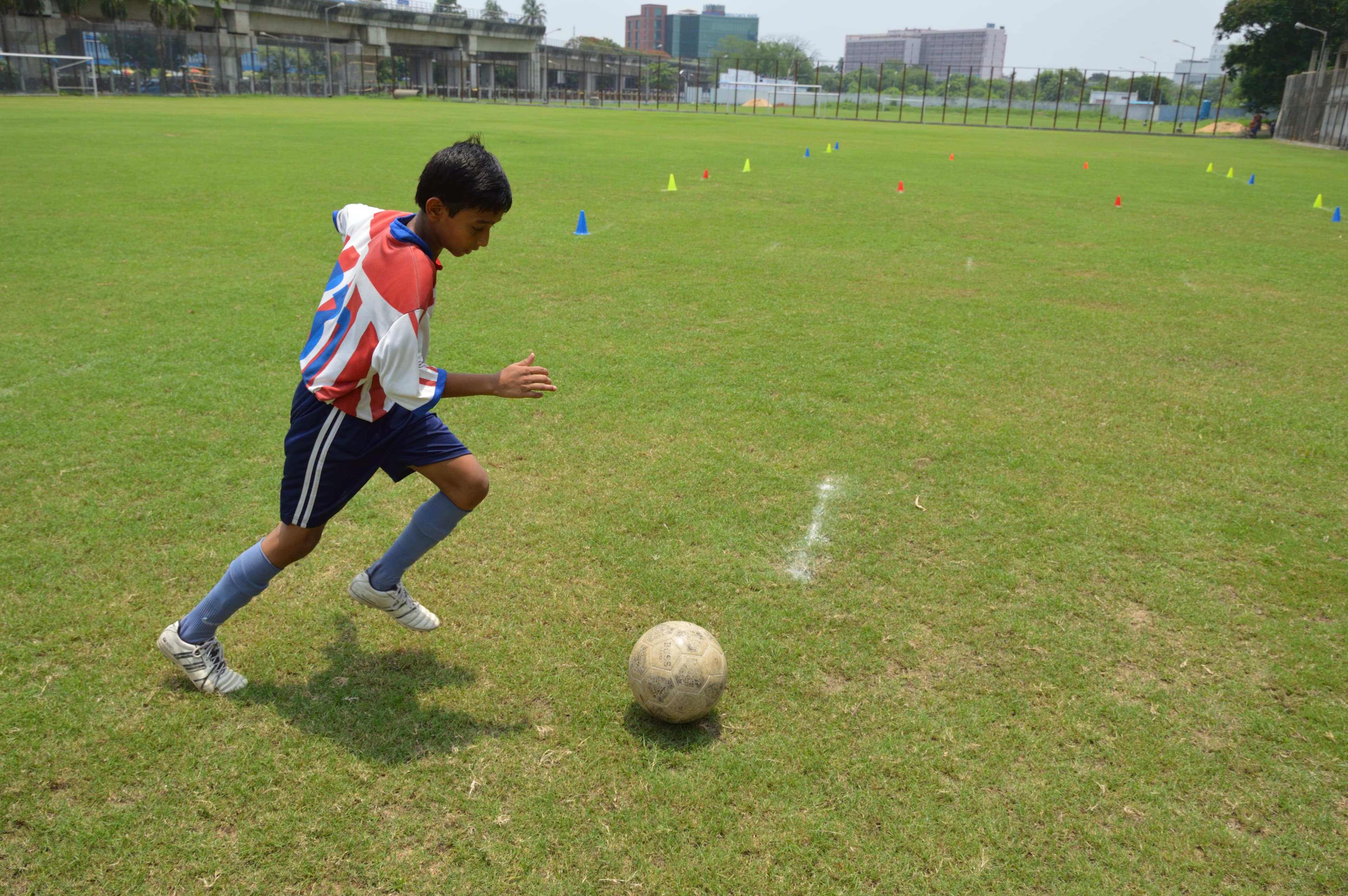 Youth footballer dribble test — ATK Grassroots, Kolkata (India)